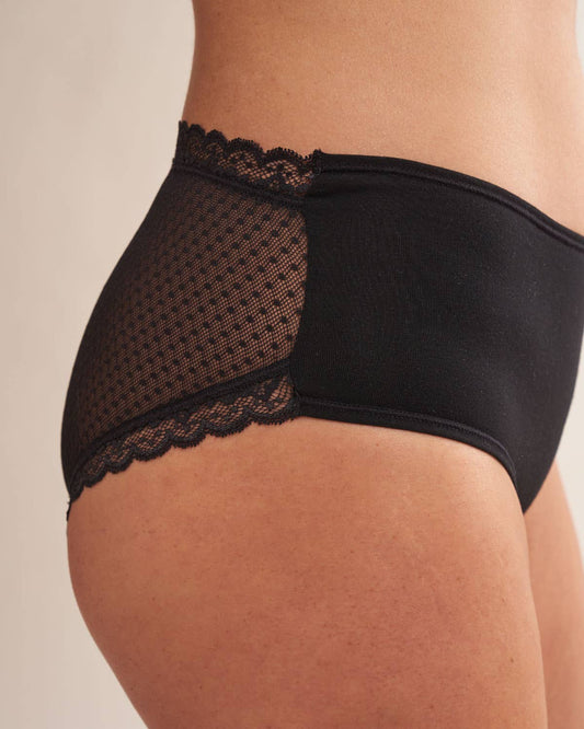 Marianne Brief