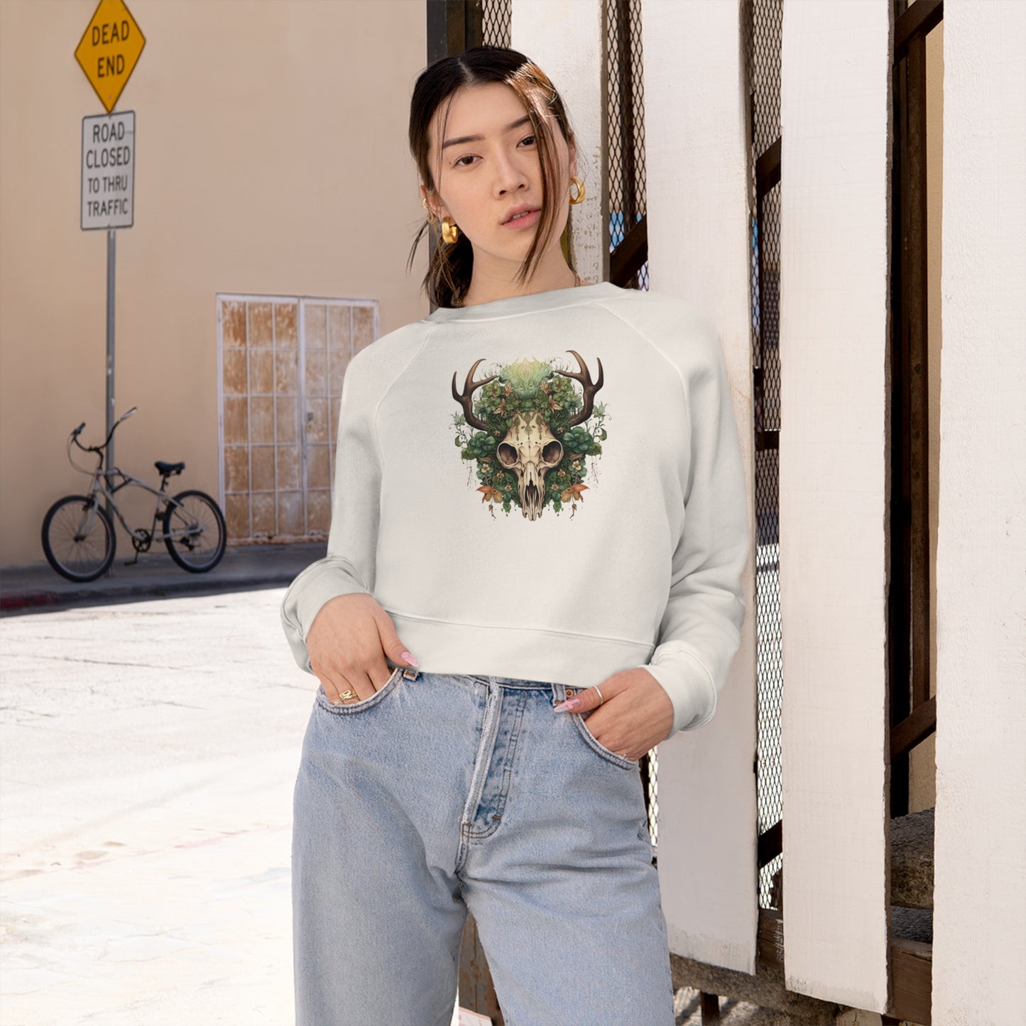 Mystical Botanical Deer Skull Witchy Women's Cropped Fleece Pullover